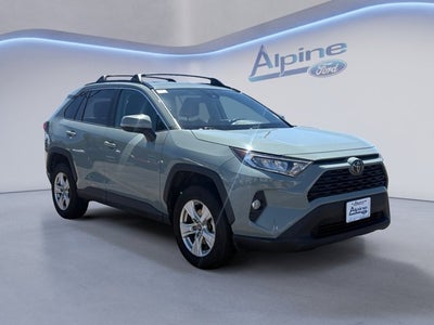 2020 Toyota RAV4 XLE