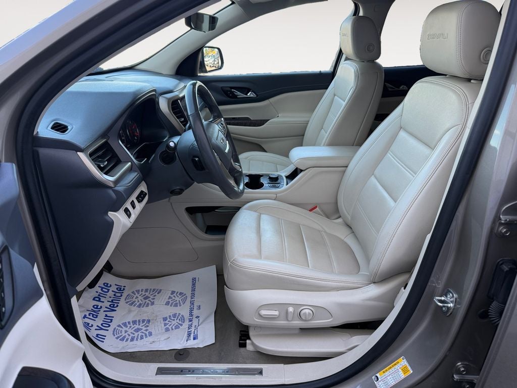 2022 GMC Acadia Denali