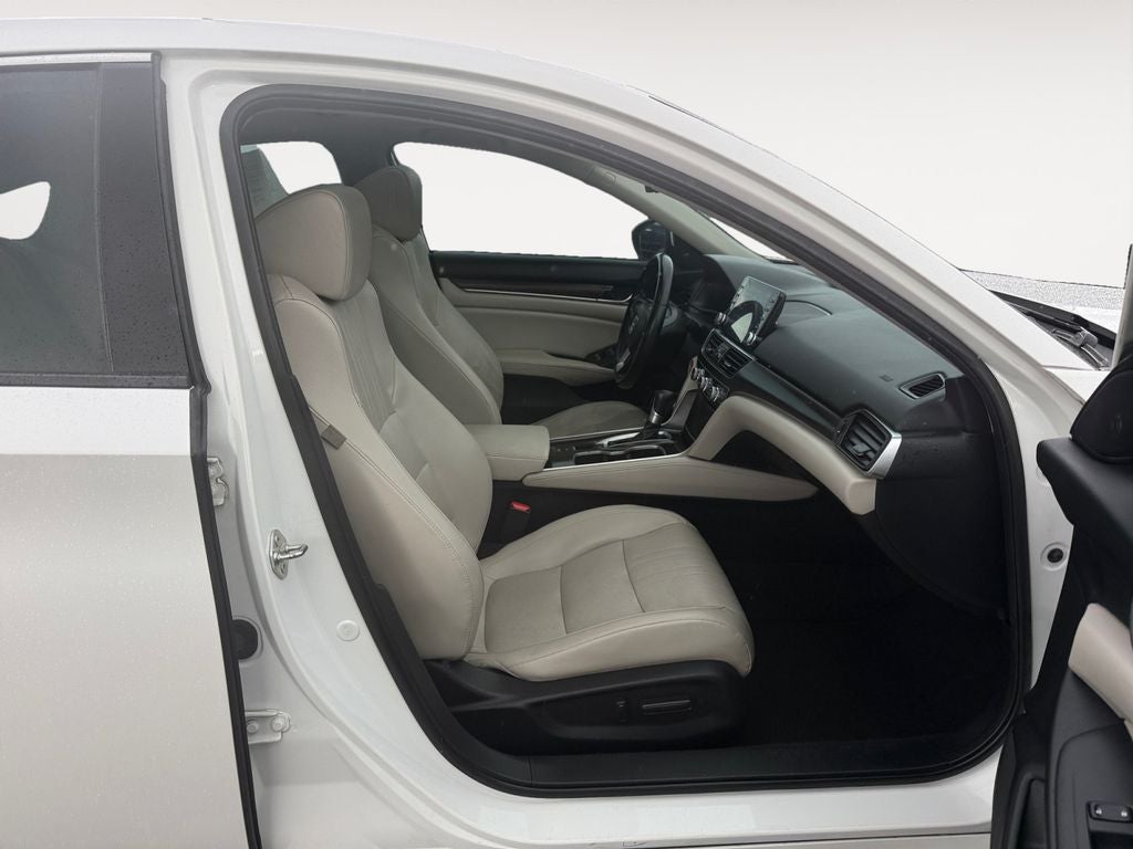 2018 Honda Accord EX-L w/Navigation