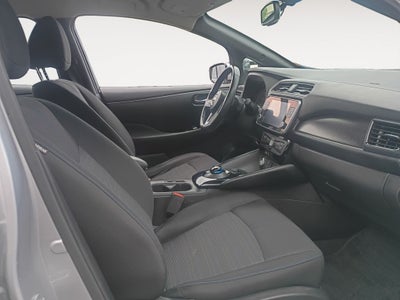 2025 Nissan Leaf SV Plus