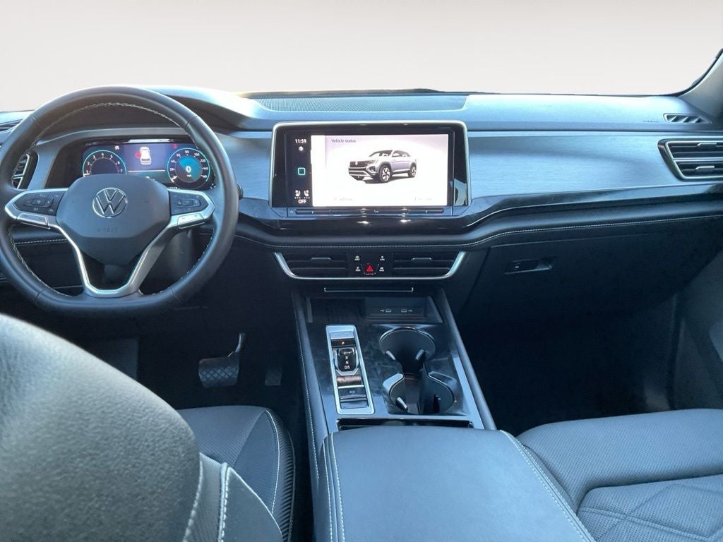 2025 Volkswagen Atlas Cross Sport 2.0T SE w/Technology