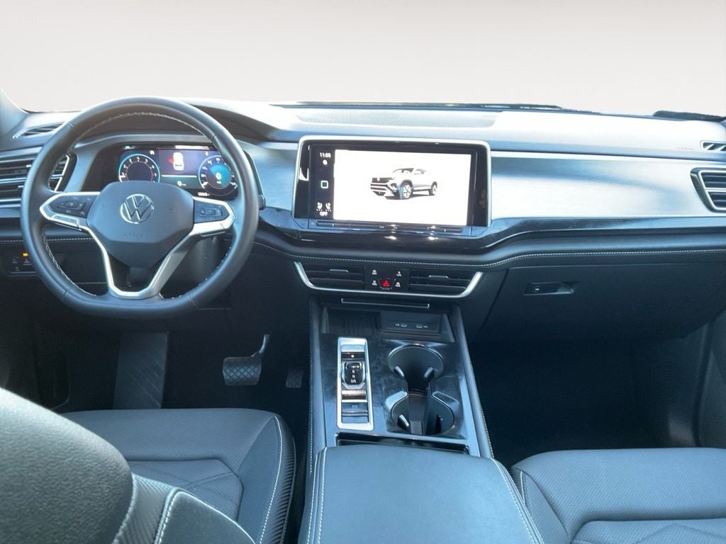 2025 Volkswagen Atlas Cross Sport 2.0T SE w/Technology