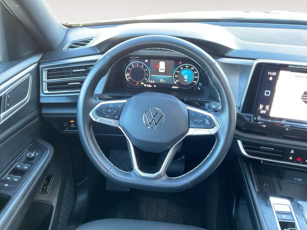 2025 Volkswagen Atlas Cross Sport 2.0T SE w/Technology