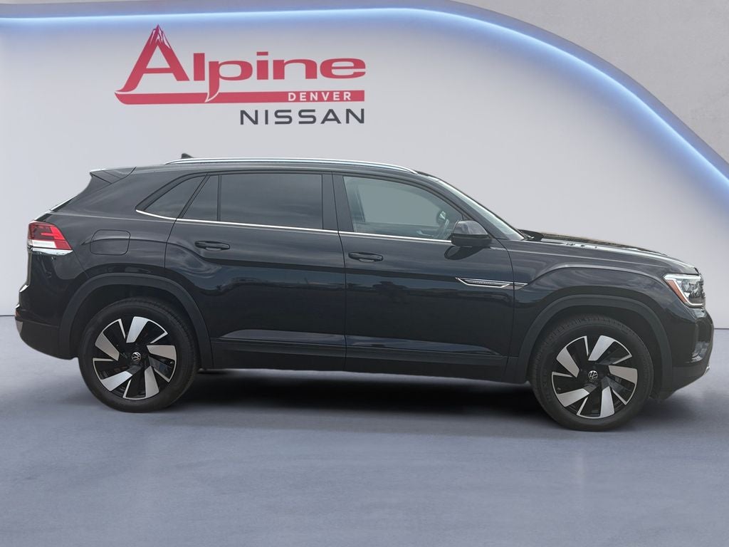 2025 Volkswagen Atlas Cross Sport 2.0T SE w/Technology