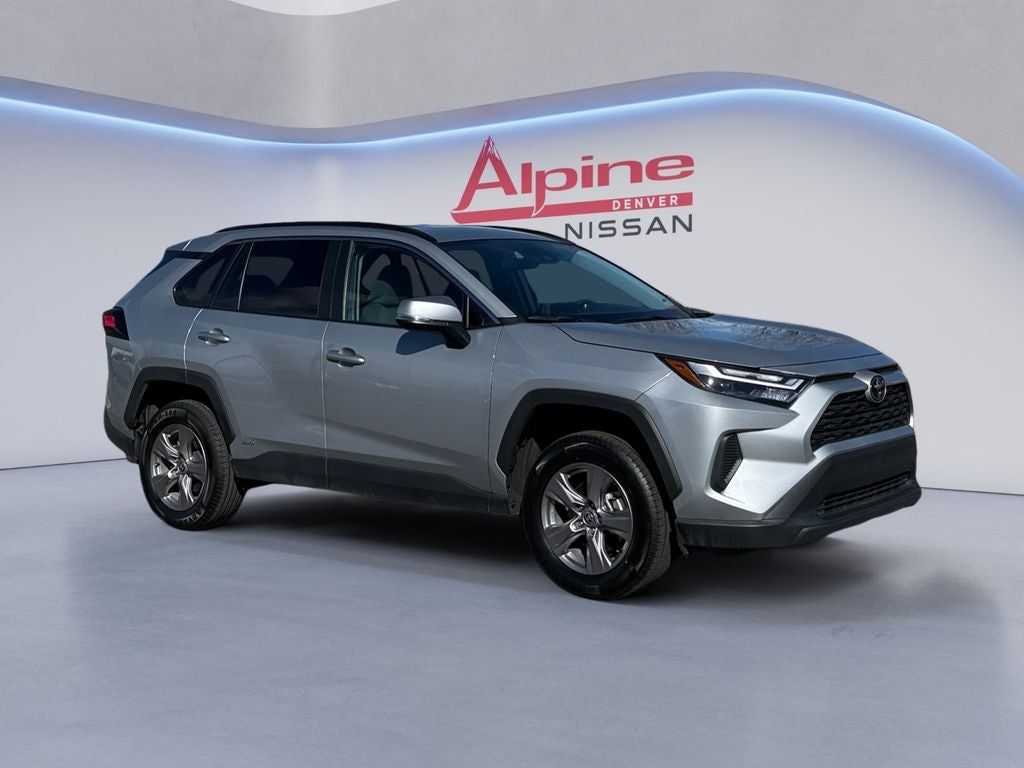 2025 Toyota RAV4 Hybrid XLE
