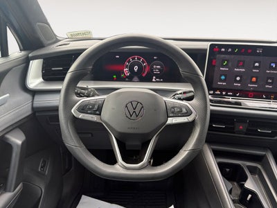 2026 Volkswagen Tiguan 2.0T SE R-Line Black