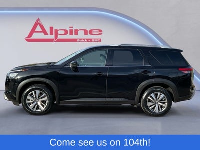 2025 Nissan Pathfinder SL