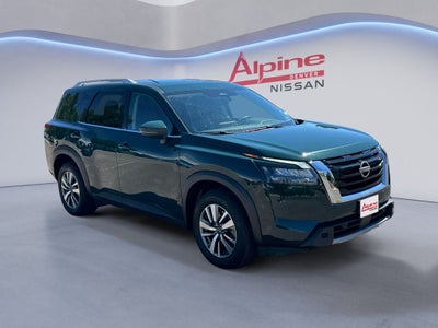 2025 Nissan Pathfinder SL