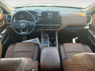 2025 Nissan Pathfinder Platinum