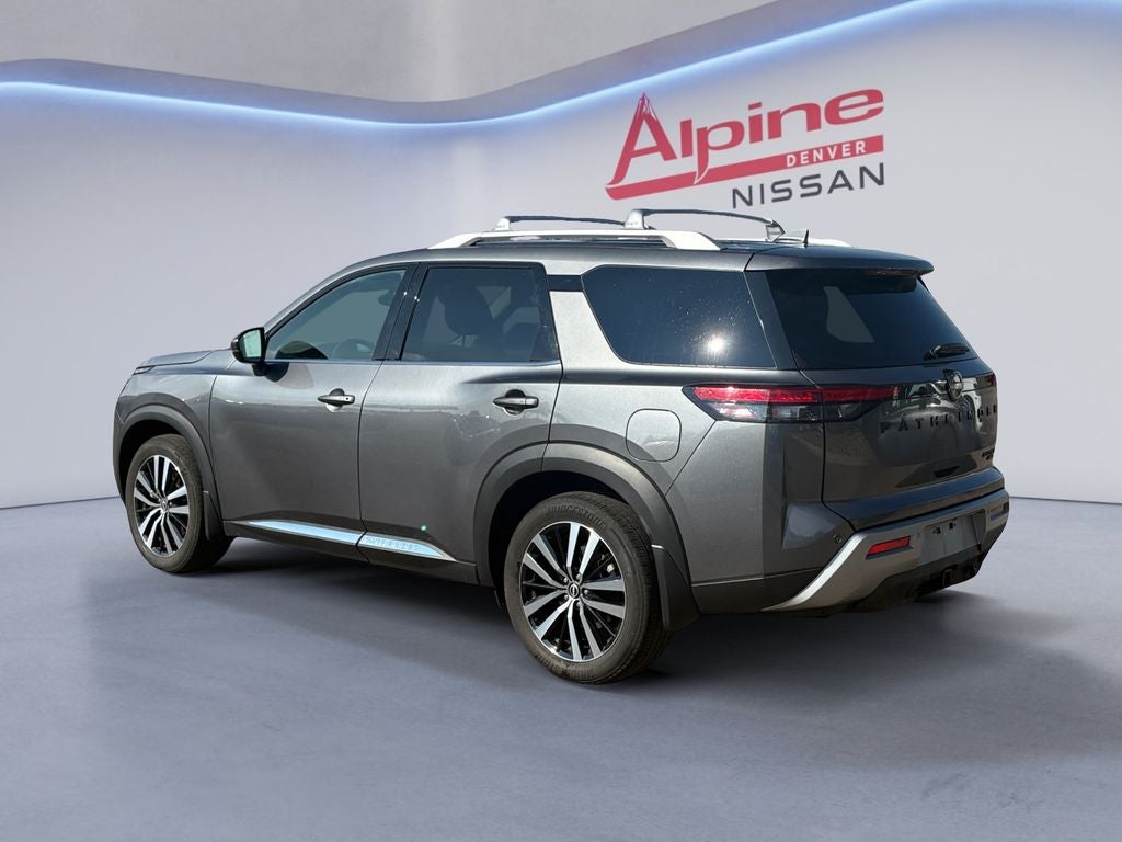 2024 Nissan Pathfinder Platinum