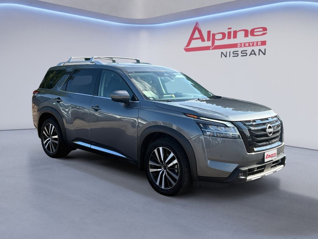 2024 Nissan Pathfinder Platinum