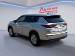 2024 Mitsubishi Outlander ES