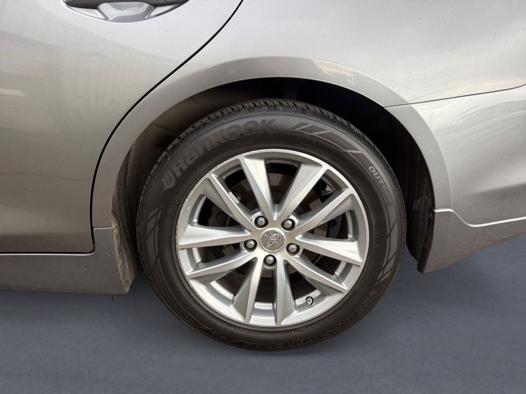 2015 INFINITI Q50 Premium