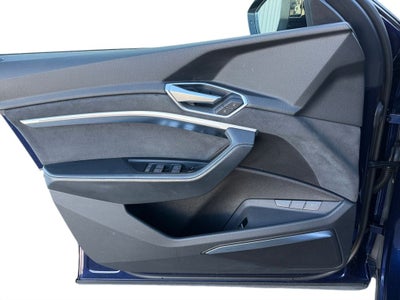 2022 Audi e-tron quattro