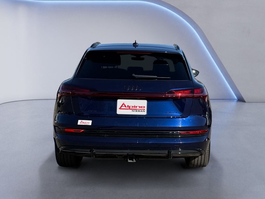2022 Audi e-tron quattro