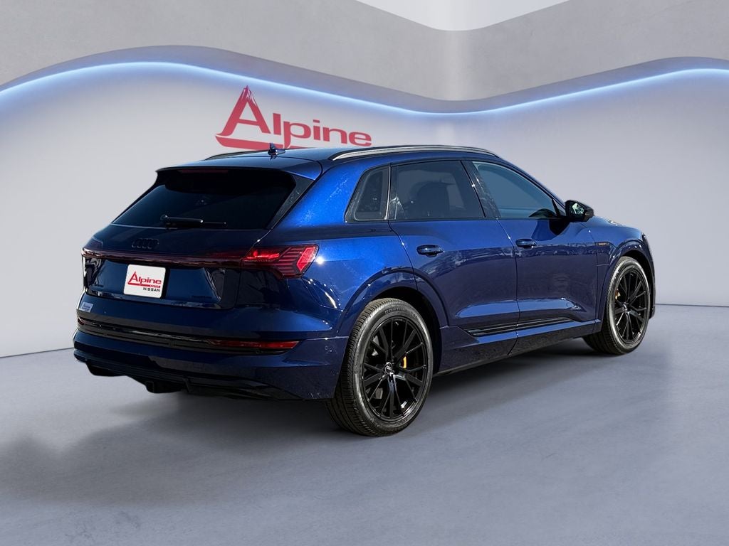 2022 Audi e-tron quattro