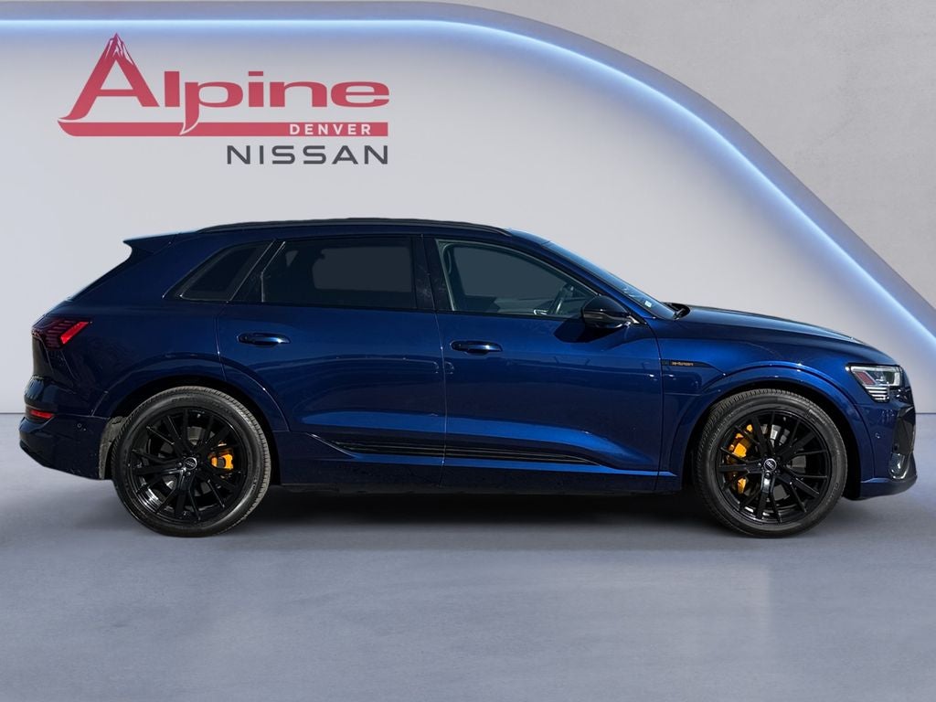 2022 Audi e-tron quattro