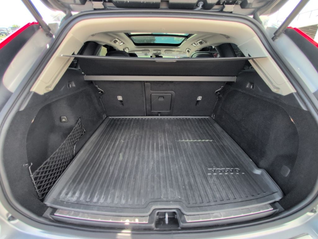 2022 Volvo XC60 B5 Inscription