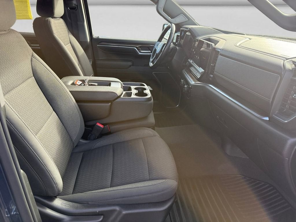 2022 Chevrolet Silverado 1500 LT (2FL)