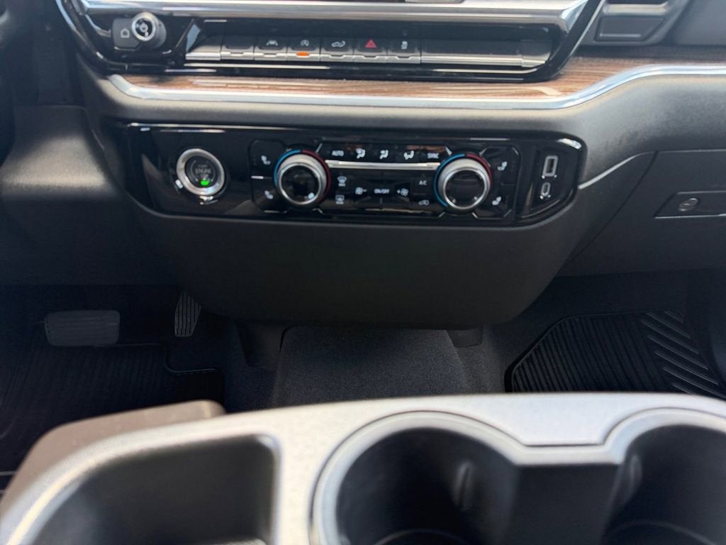 2022 Chevrolet Silverado 1500 LT (2FL)