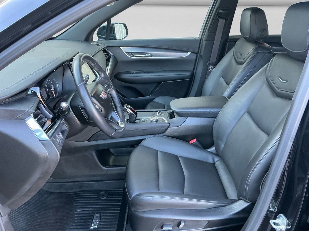 2024 Cadillac XT6 Luxury