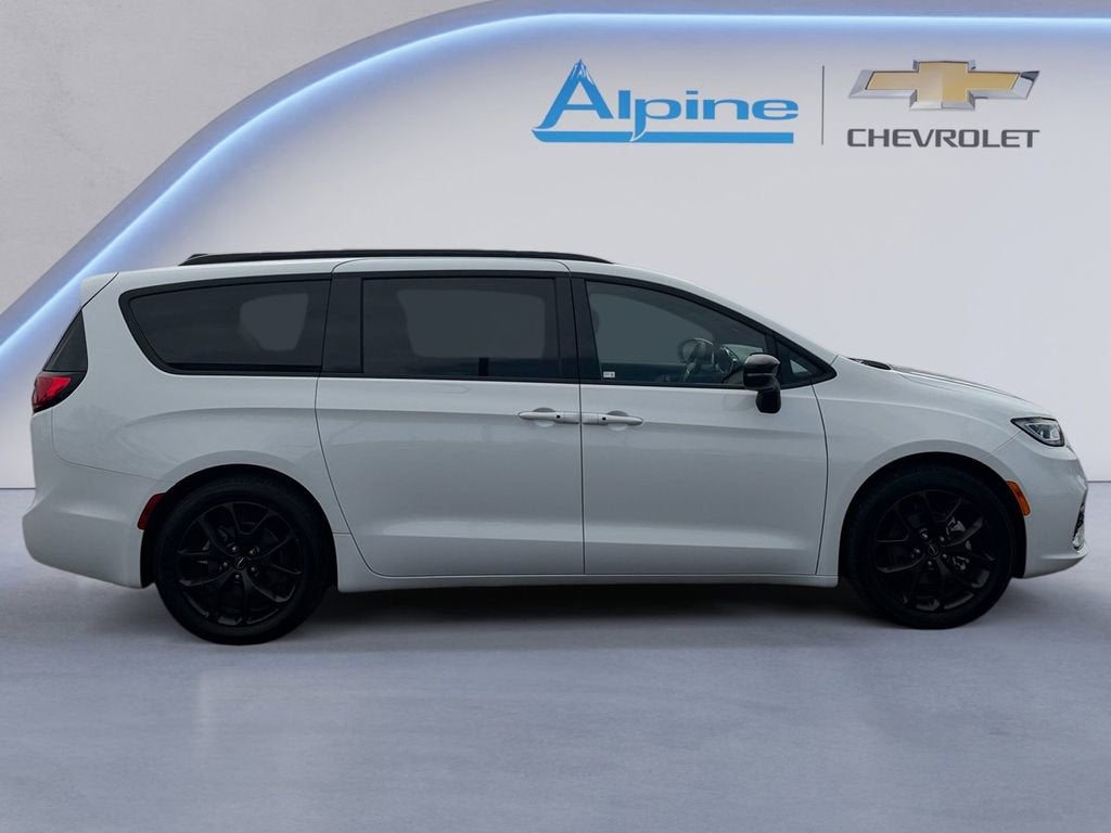 2025 Chrysler Pacifica Limited - Photo 6