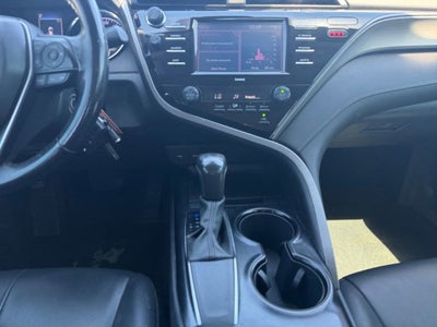 2020 Toyota Camry SE