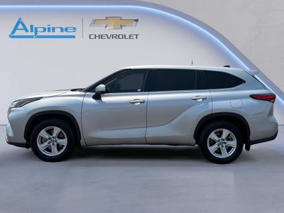 2022 Toyota Highlander LE