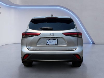 2022 Toyota Highlander LE