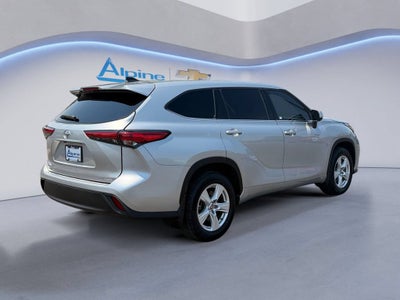 2022 Toyota Highlander LE